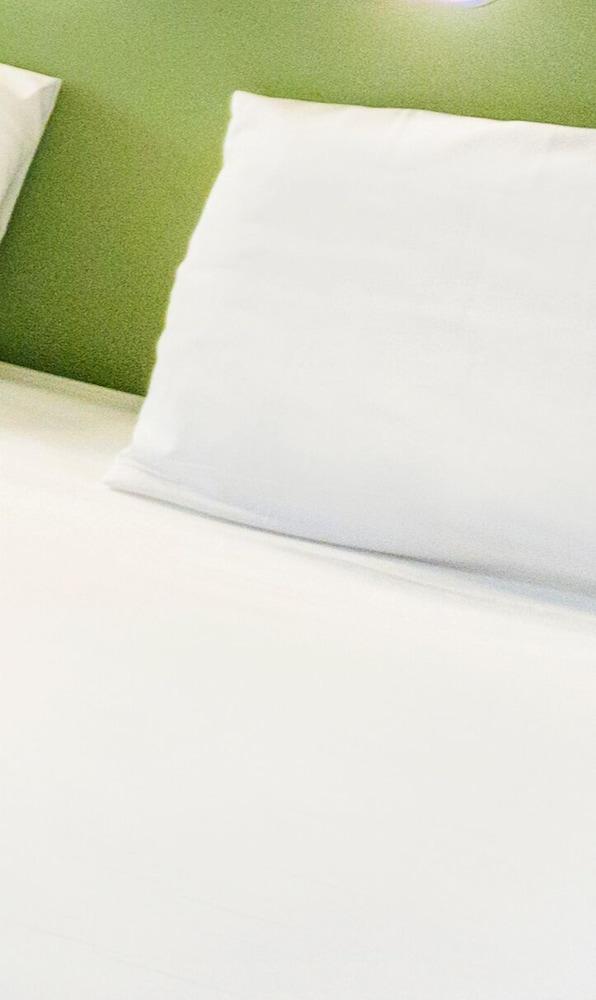 Ibis Budget Angouleme Centre Экстерьер фото