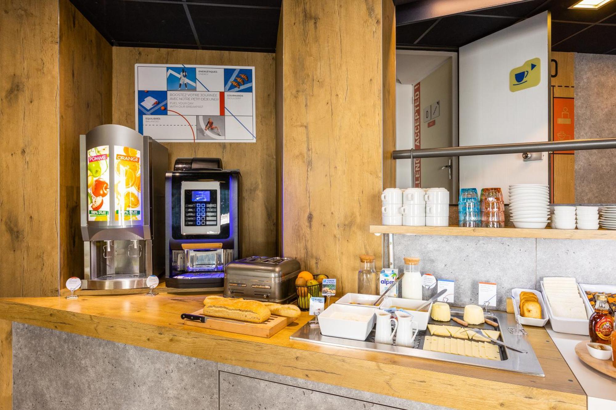 Ibis Budget Angouleme Centre Экстерьер фото