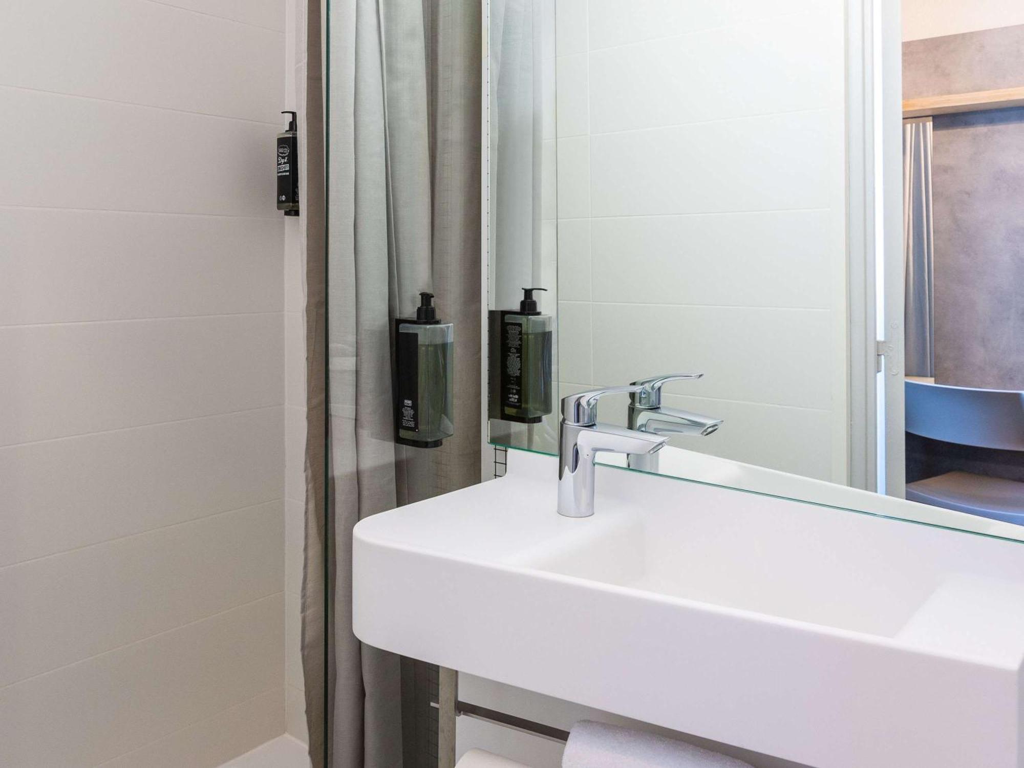 Ibis Budget Angouleme Centre Экстерьер фото