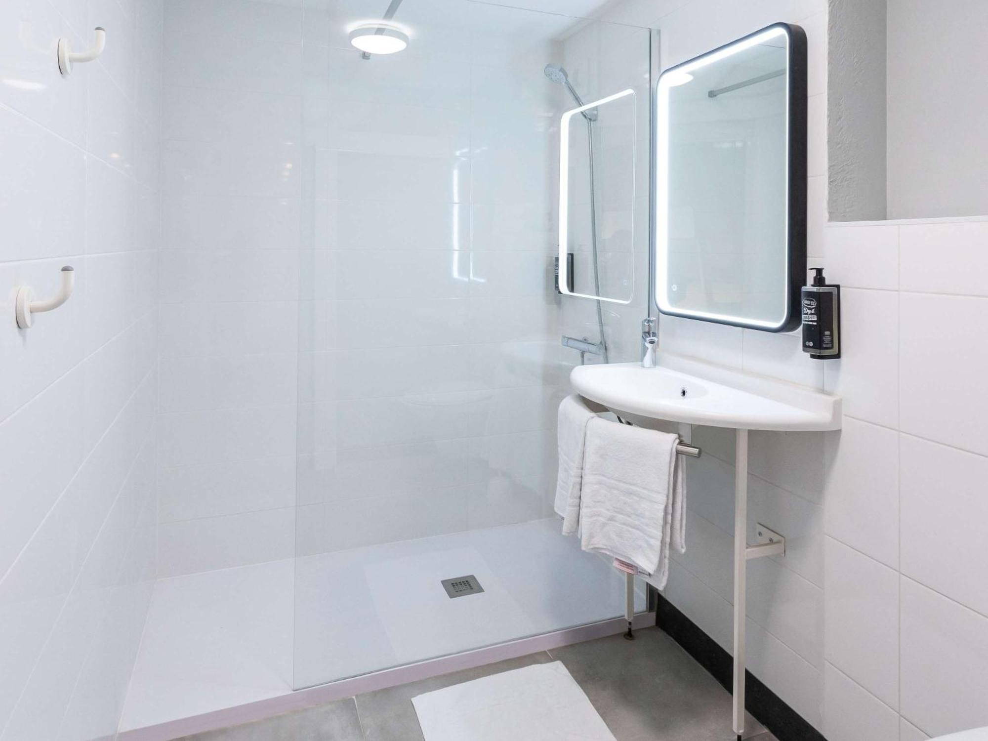 Ibis Budget Angouleme Centre Экстерьер фото